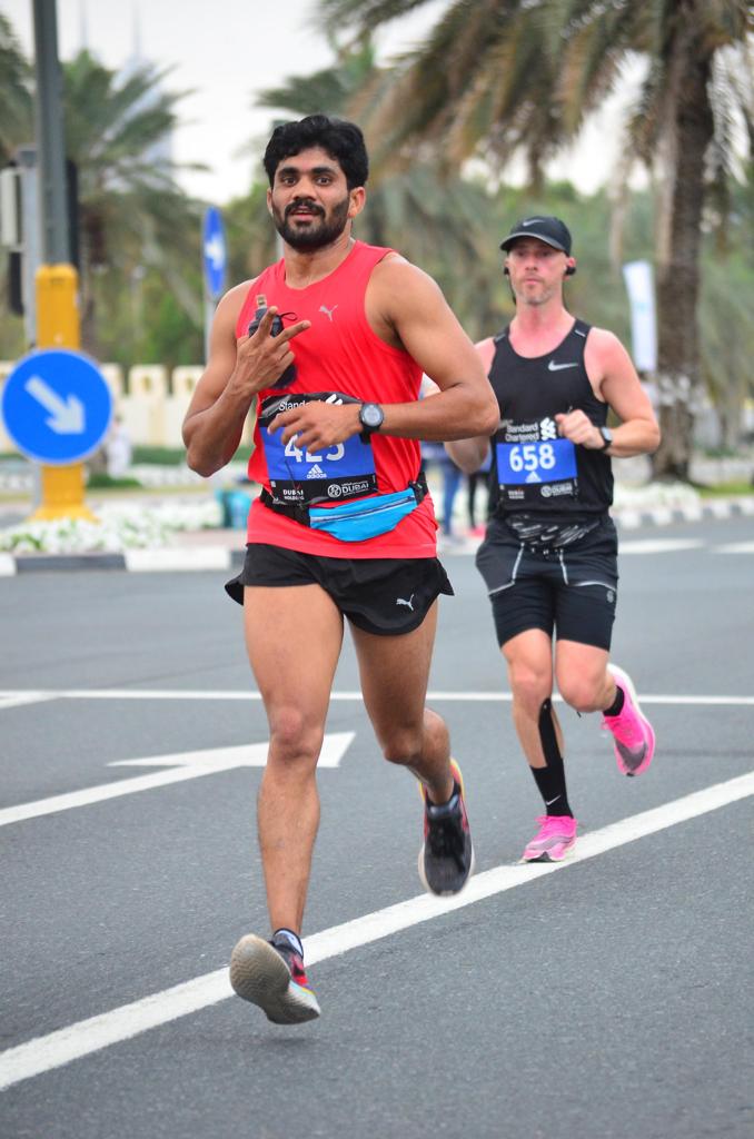 vijay gayakwad running marathon