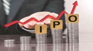 Snapdeal weighs IPO