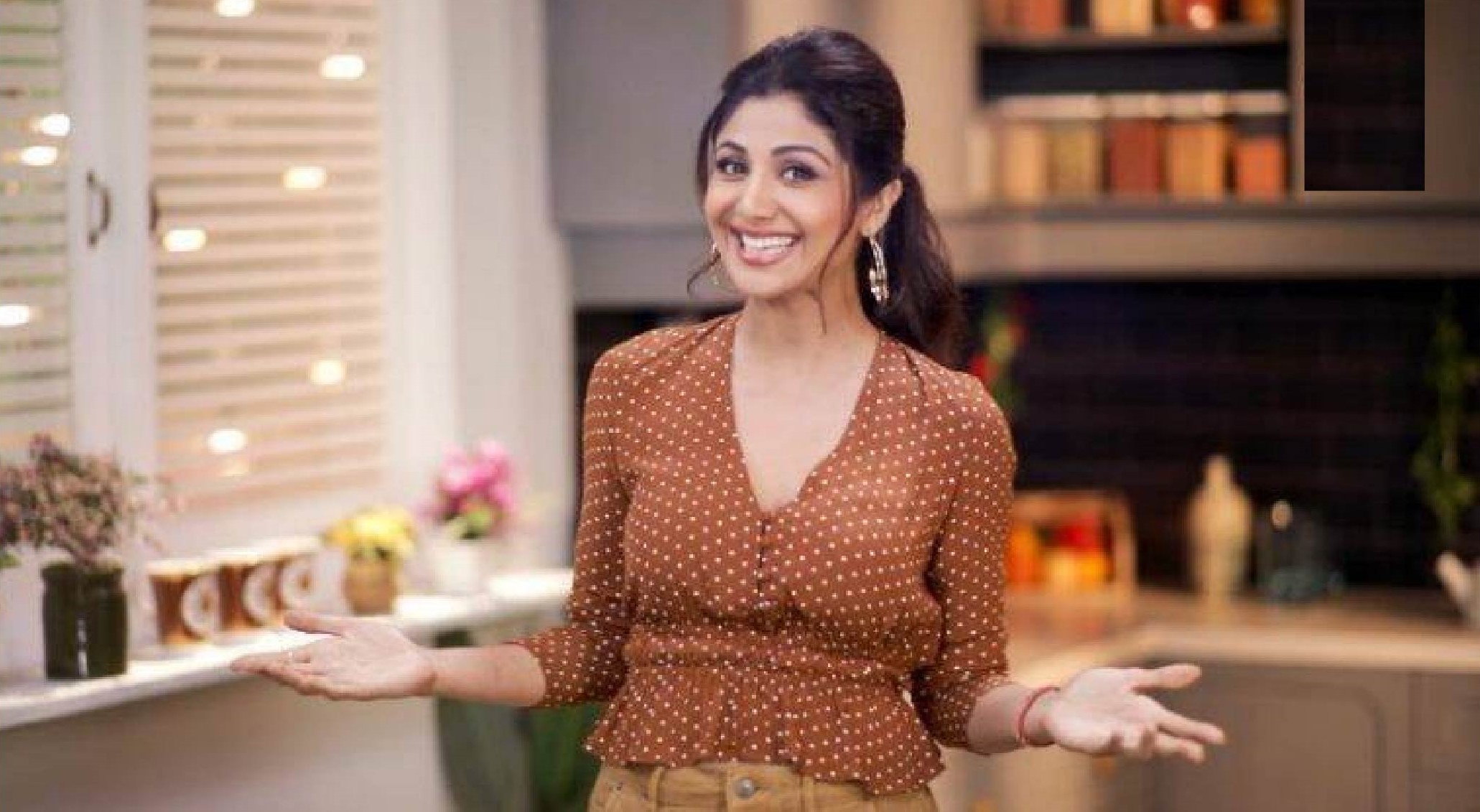 Bollywood Star Shilpa Shetty Kundra Invests INR 2.25 Crore in D2C Start-Up  WickedGud | Startup Story